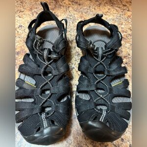 Keen Women’s Size 9 Waterproof Washable Sandals Black